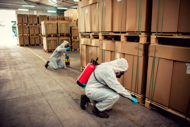Best Commercial Pest Control Services  in Uhrichsville, OH
